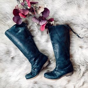 🌿 MTNG Black Leather Riding Boots 🌿